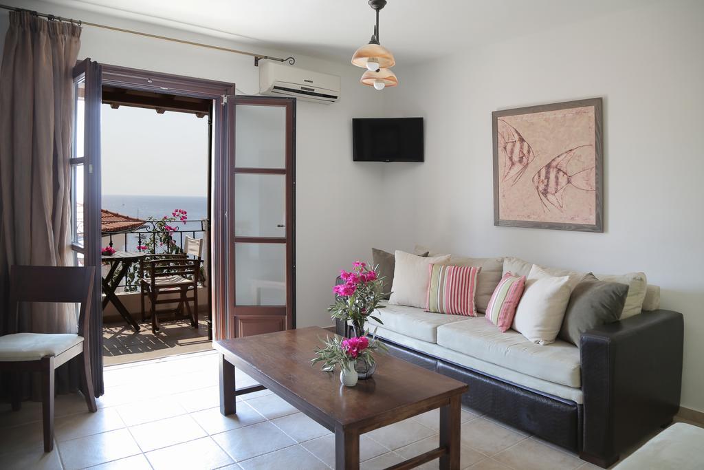 Yalis Hotel Votsi  المظهر الخارجي الصورة